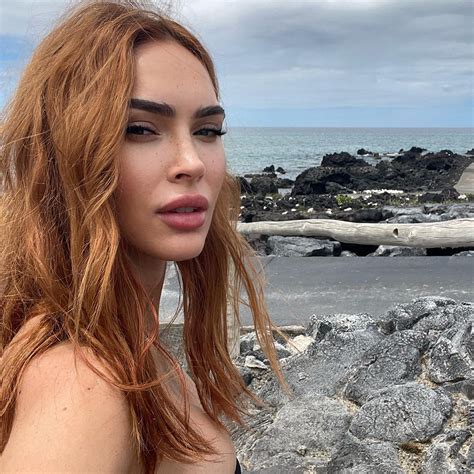 Megan Fox Shares Steamy Bikini Photo Weeks After。